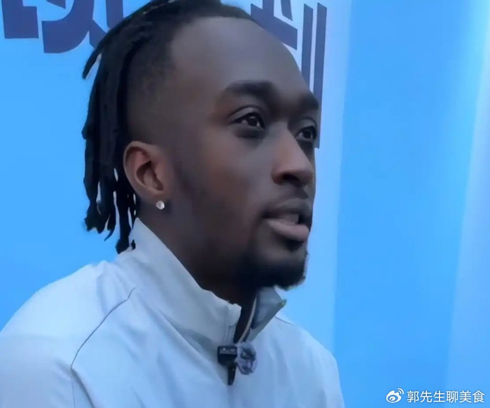 登录入口-26岁荷兰前锋归化国足？短期救急真管用，长远别丢了自家根|奥乌苏|本土球员|阿贾克斯足球俱乐部|荷兰足球|青训_新浪体育_新浪新闻