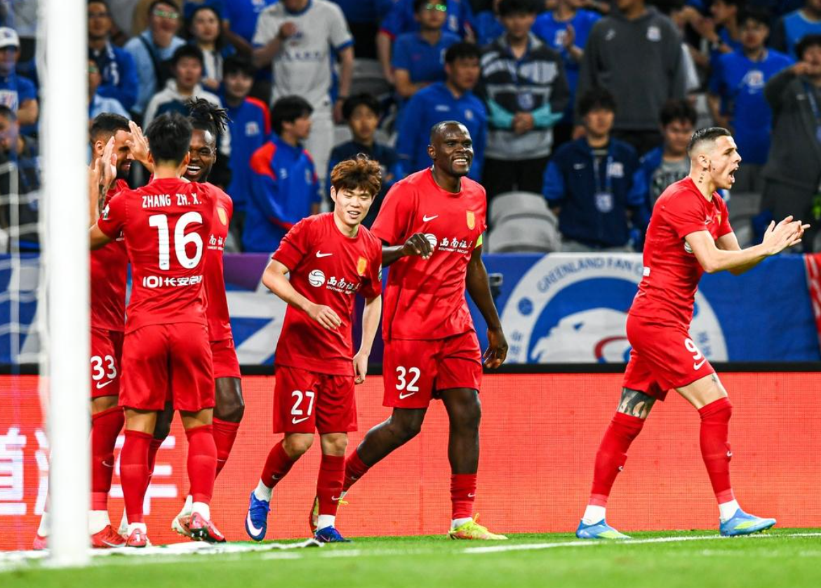 登录入口-从0-2到2-2！超级后卫绝境爆发：梅开二度救主，上海申花3场不胜